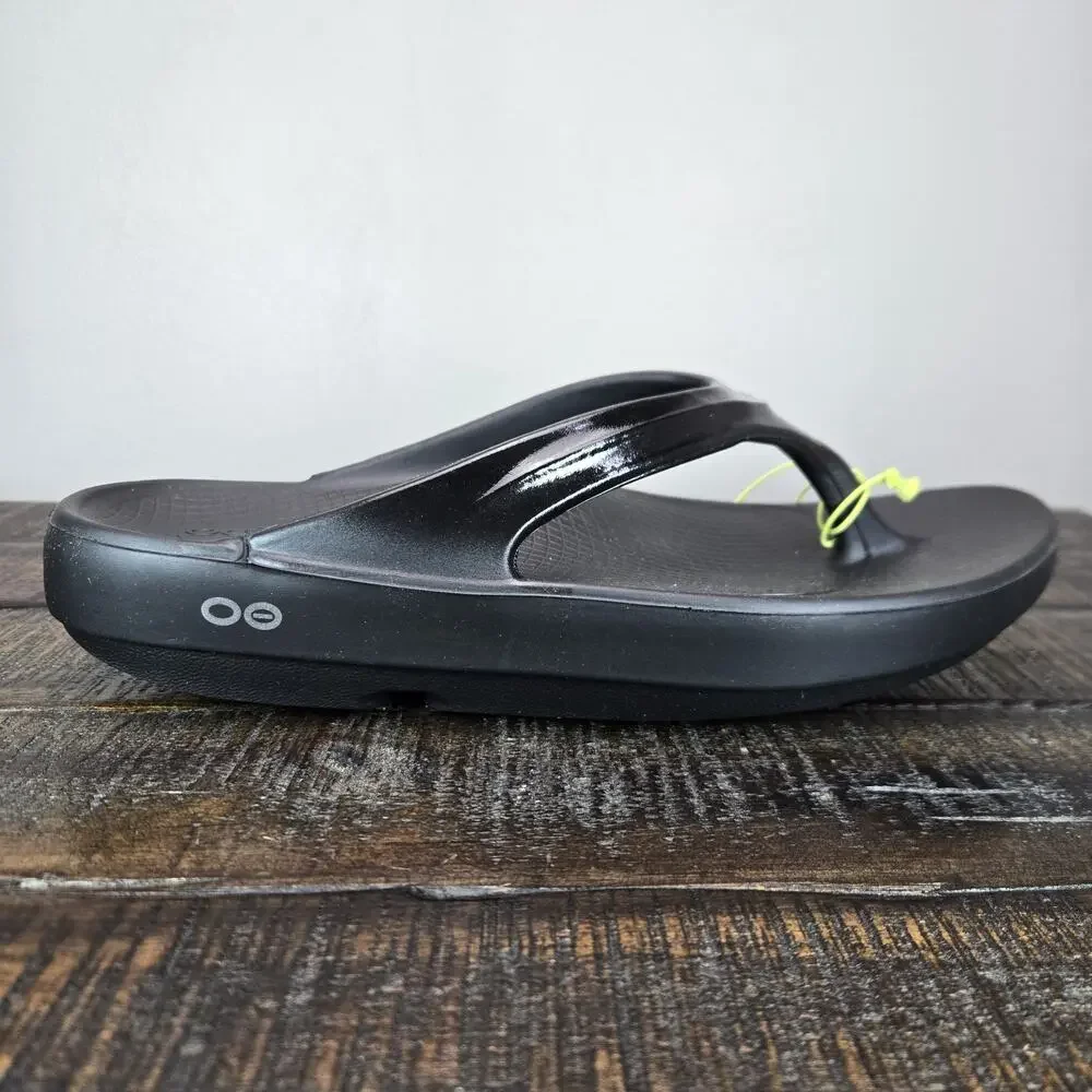 NEW Oofos Oolala Womens Size 8 Recovery Slip-On Comfort Flip Flops Sandals Black
